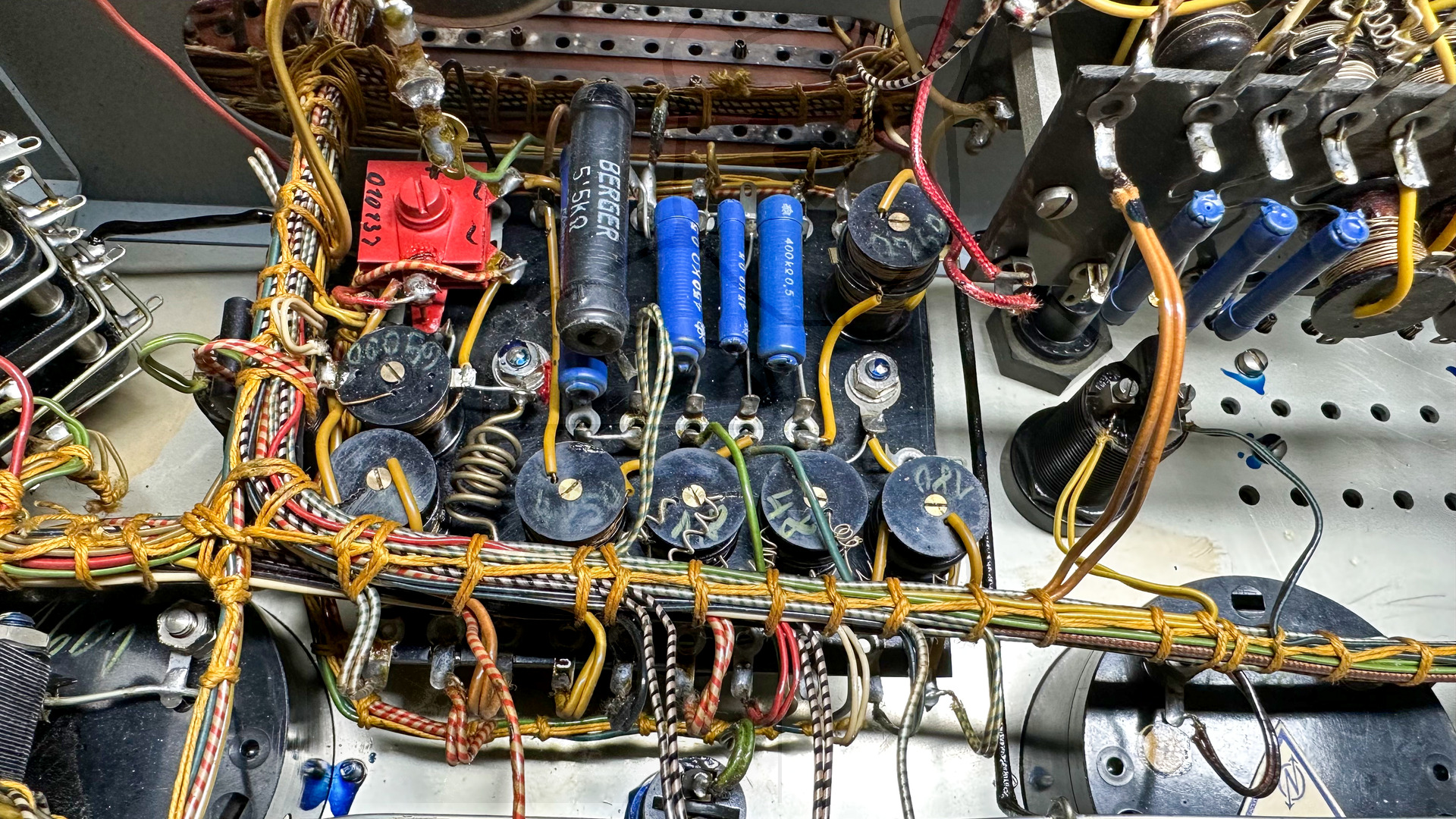 Neuberger RPM370-1 - Innenaufbau